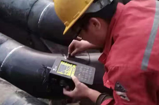 <a href=http://www.gaoxiao123.com.cn/e/tags/htag.php?tag=jinan target=_blank class=infotextkey>濟(jì)南</a>不銹鋼壓縮空氣管道安裝現(xiàn)場